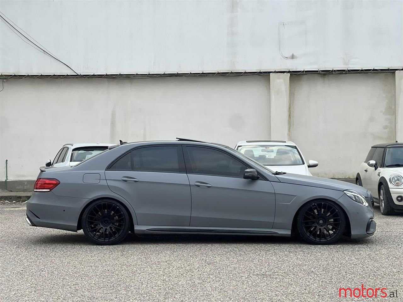 2010' Mercedes-Benz E 500 photo #3