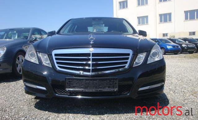 2011' Mercedes-Benz E-Class photo #1