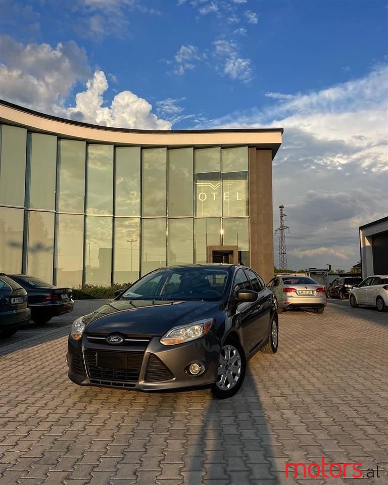 2012' Ford Focus photo #1