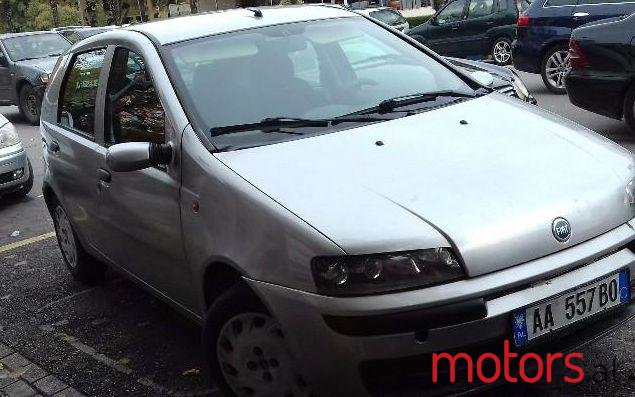 2001' Fiat Punto photo #1