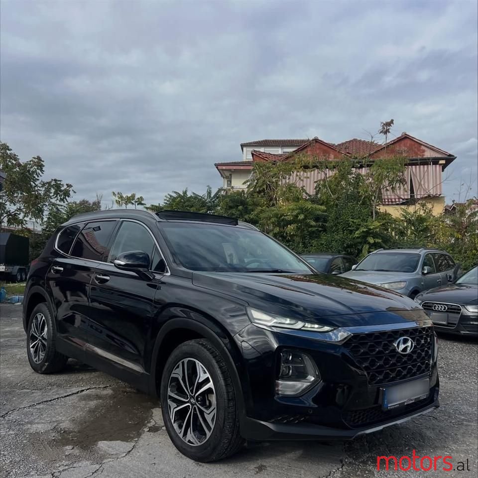 2019' Hyundai Santa Fe photo #1