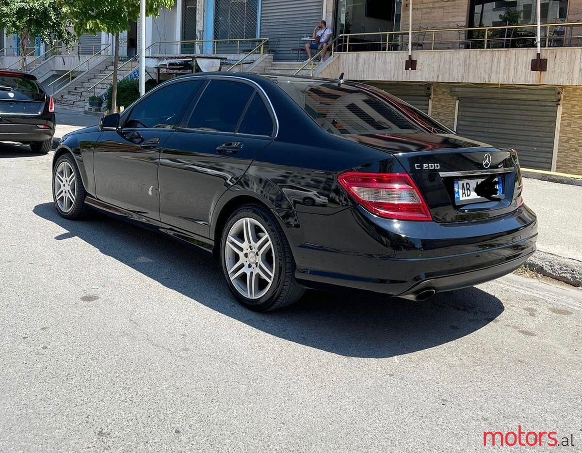 2011' Mercedes-Benz C 200 photo #5