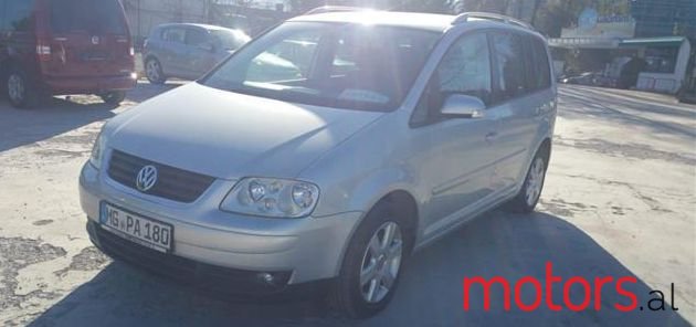 2006' Volkswagen Touran photo #1