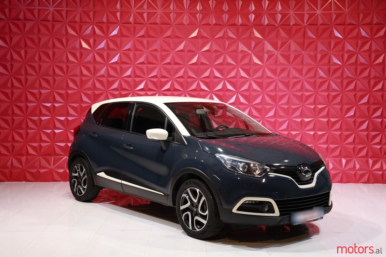 2015' Renault Capture photo #3
