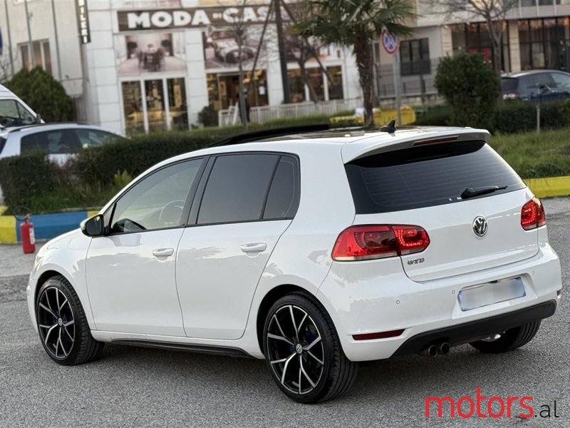 2013' Volkswagen Golf photo #4