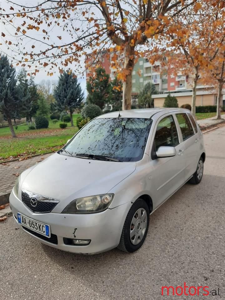 2005' Mazda 2 photo #4