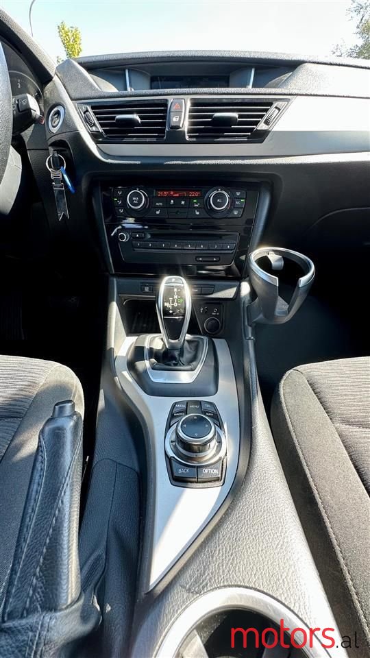 2013' BMW X1 photo #2