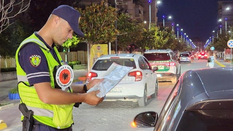 Të dehur dhe pa patentë, arrestohen 6 shoferë në Fier! Gjobiten 1700 të tjerë për shkelje të ndryshme në rrugë