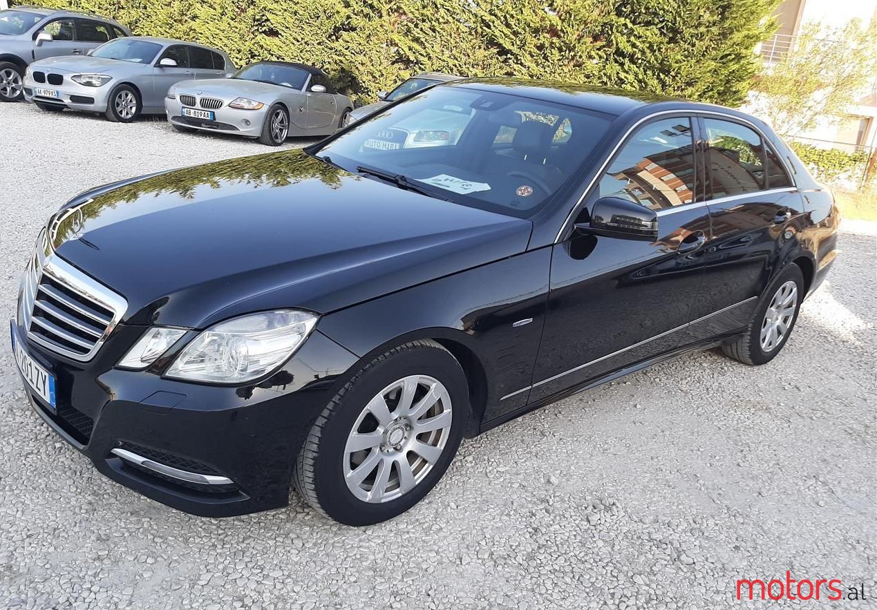 2010' Mercedes-Benz E 200 photo #1