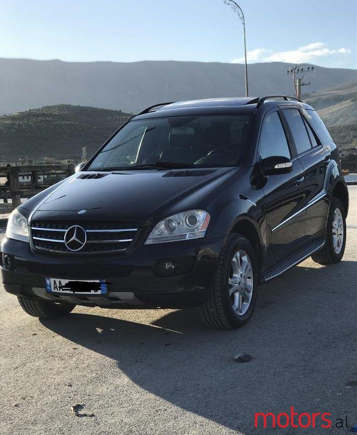 2008' Mercedes-Benz ML 320 photo #1