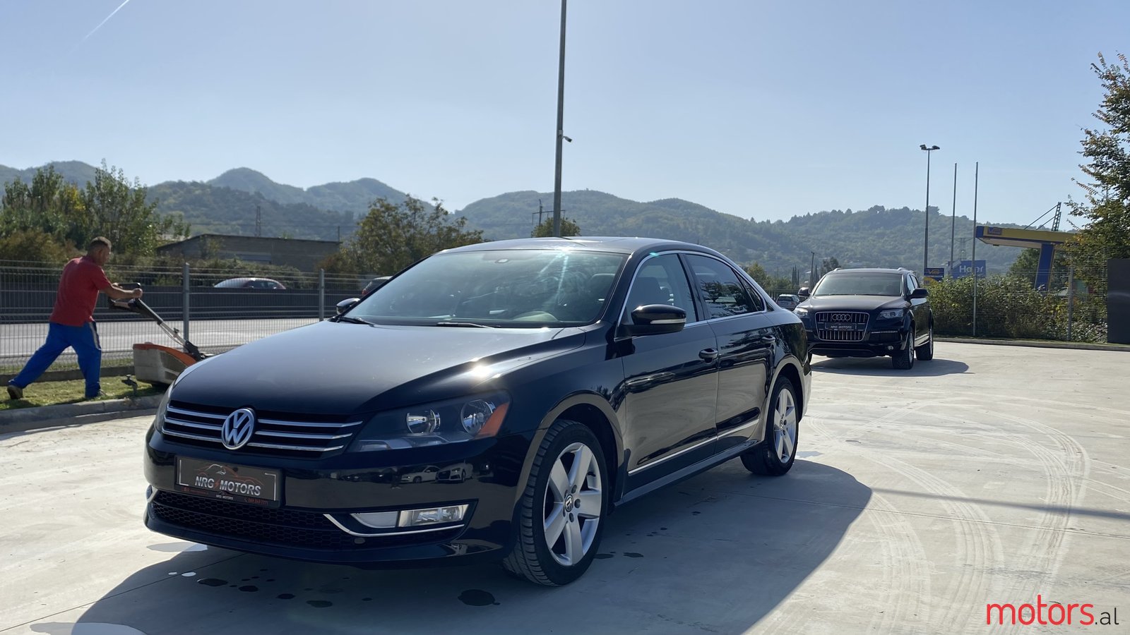2013' Volkswagen Passat photo #1