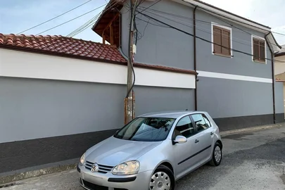 2005' Volkswagen Golf