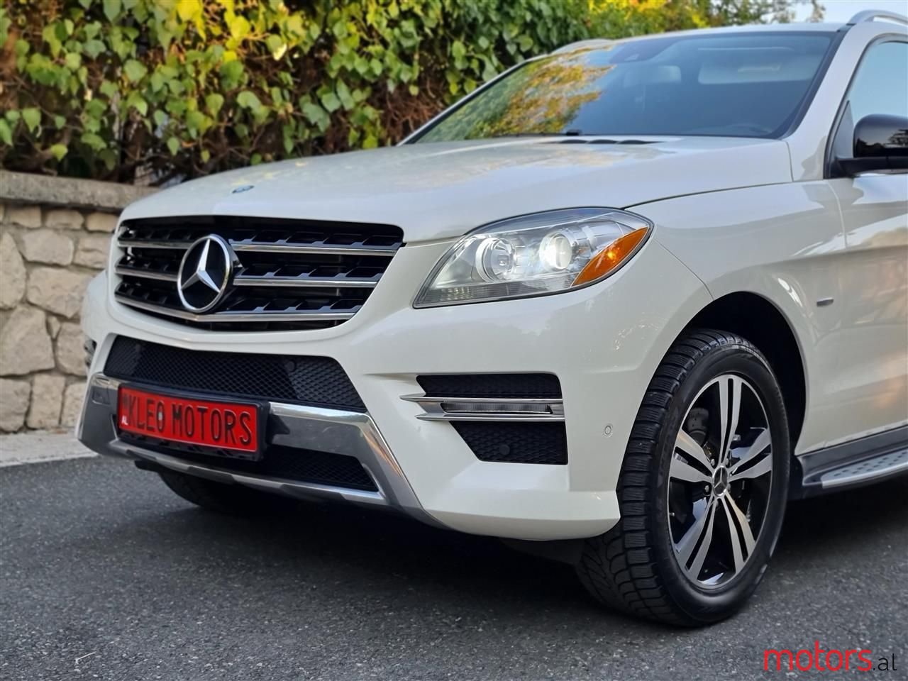 2012' Mercedes-Benz ML 350 photo #2