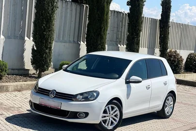 2011' Volkswagen Golf
