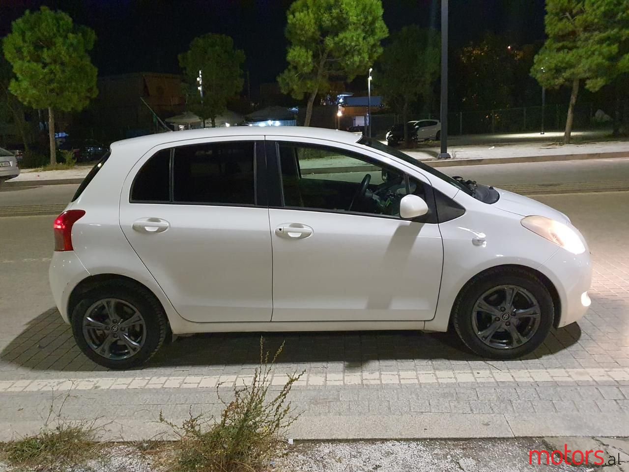 2008' Toyota Yaris photo #1