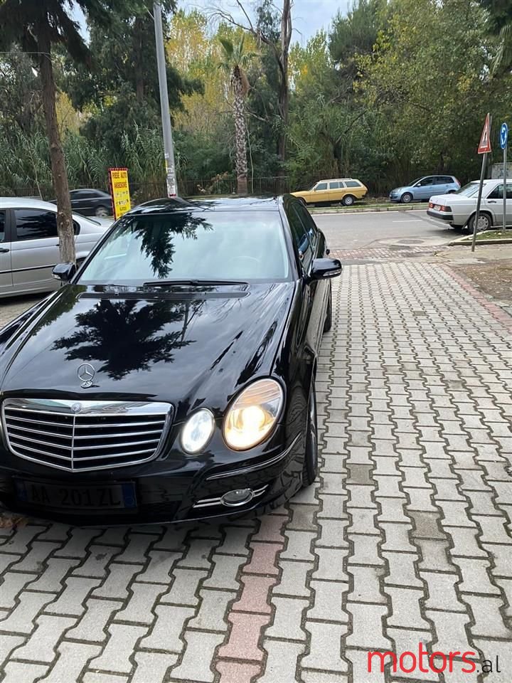 2008' Mercedes-Benz E 220 photo #4