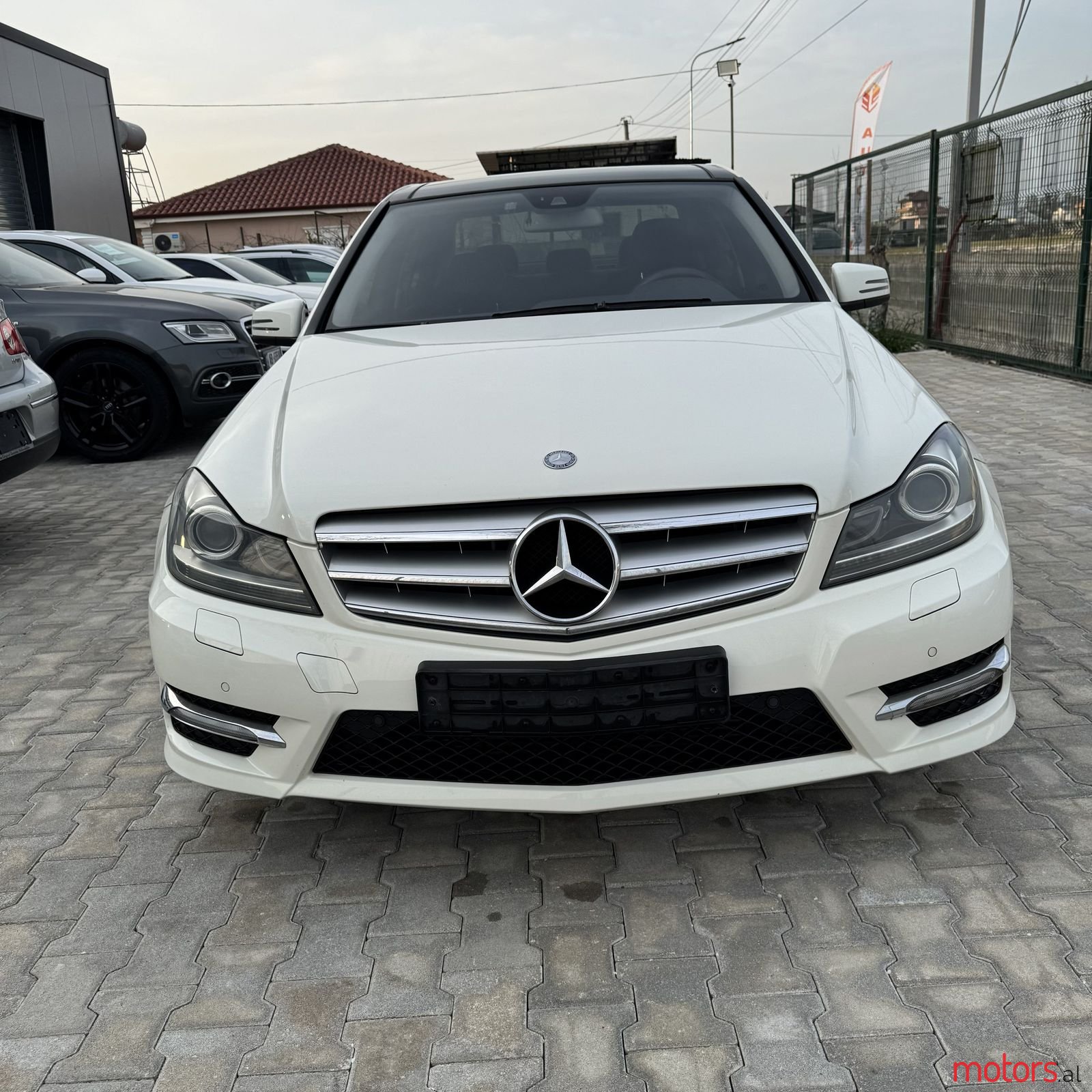 2012' Mercedes-Benz C 220 photo #1