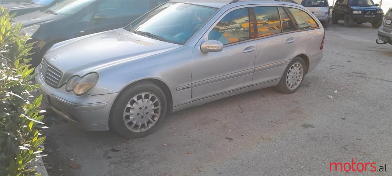 2002' Mercedes-Benz C 220 photo #1