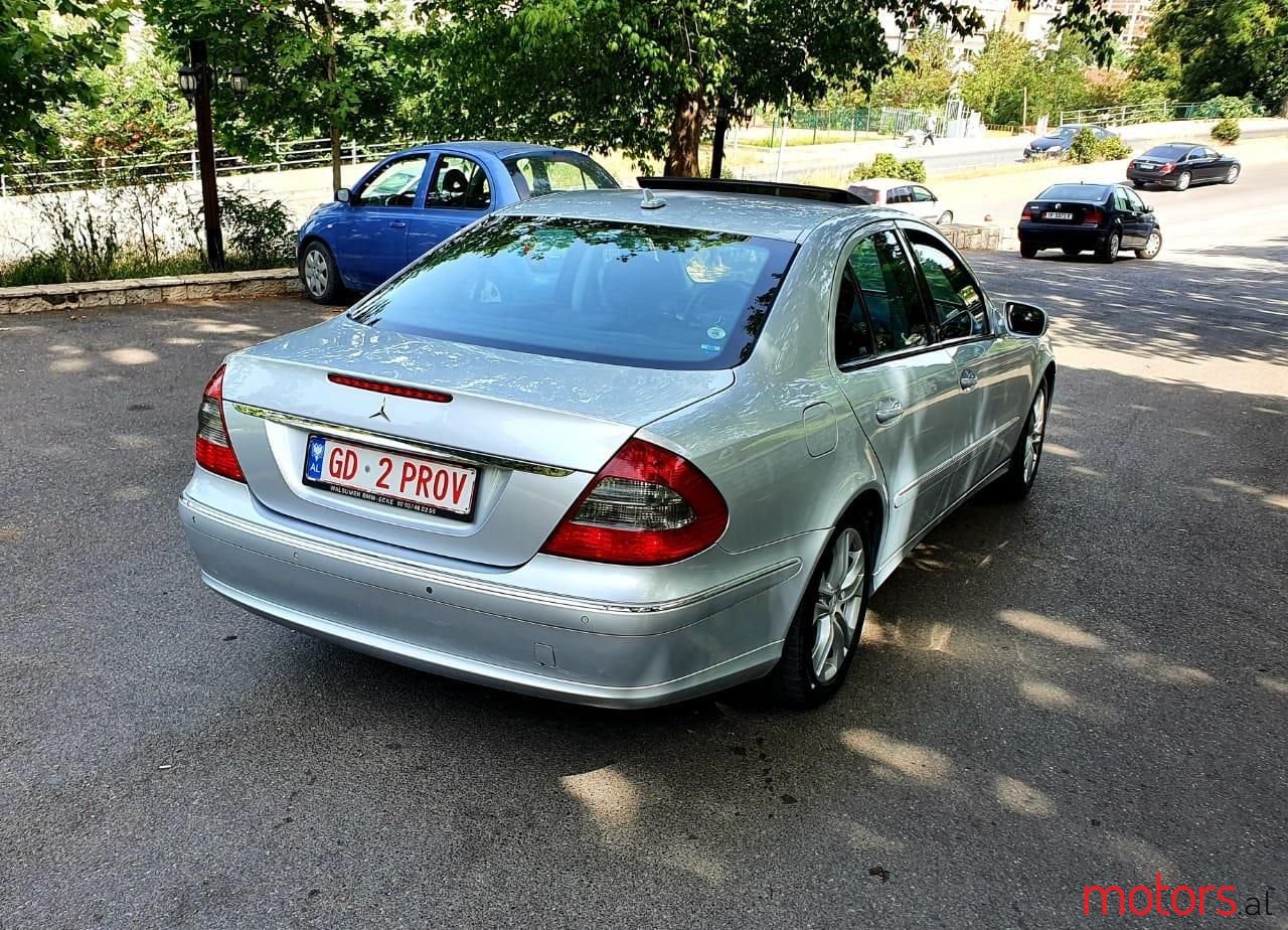 2008' Mercedes-Benz E 220 photo #6