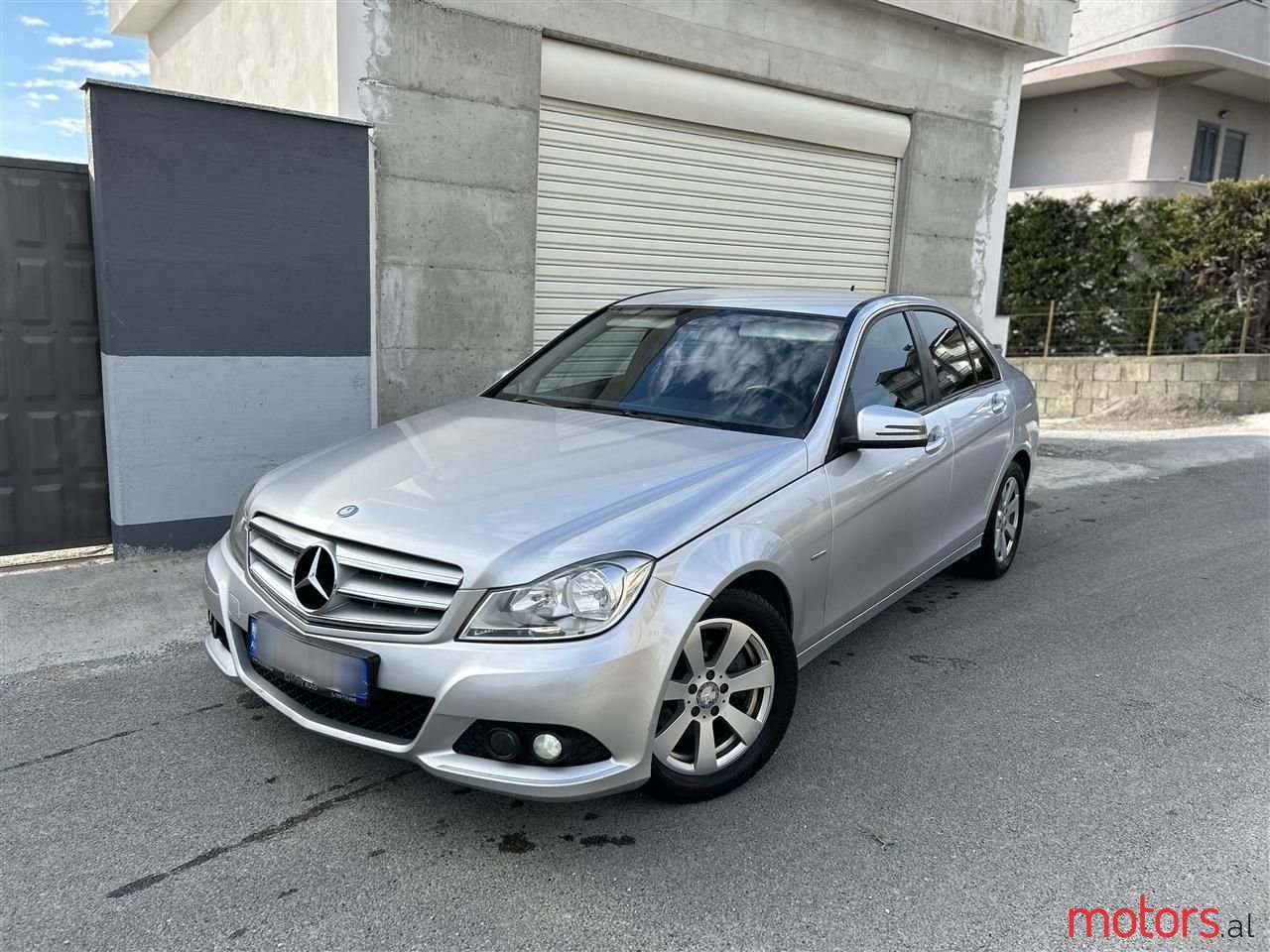 2013' Mercedes-Benz C 200 photo #1