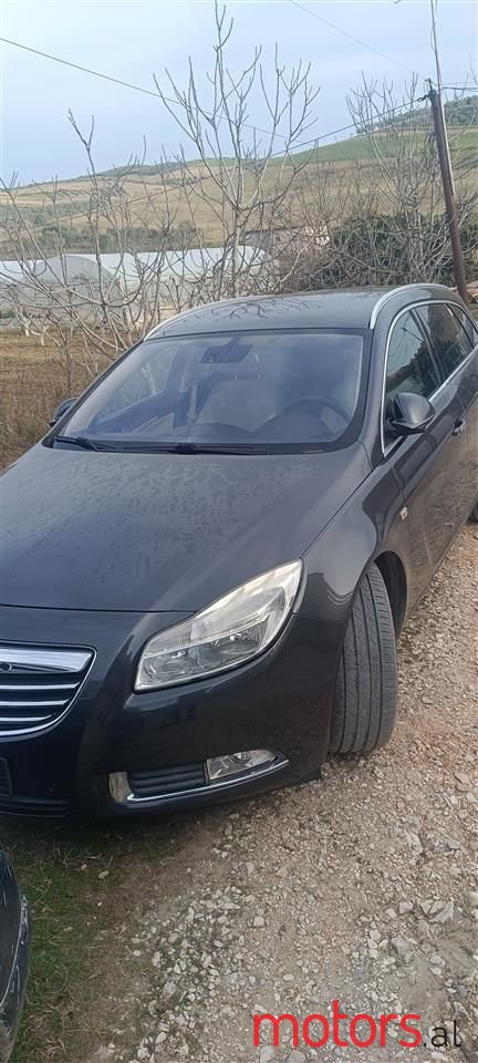 2011' Opel Insignia photo #2