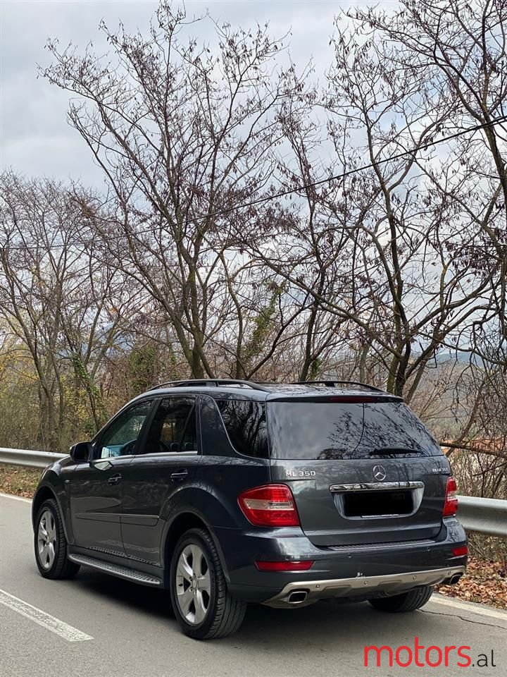 2010' Mercedes-Benz ML 350 photo #2