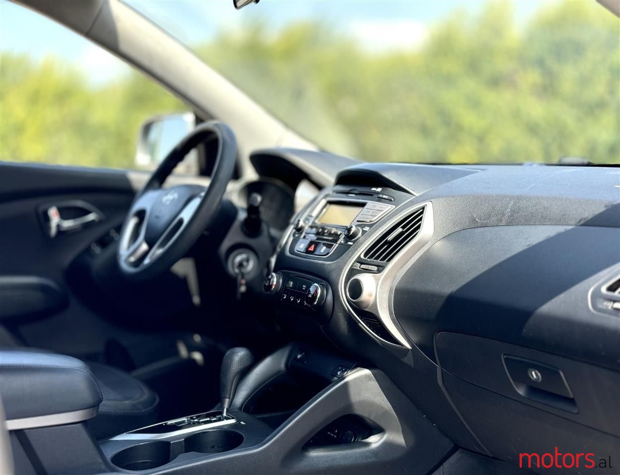 2011' Hyundai Tucson photo #5