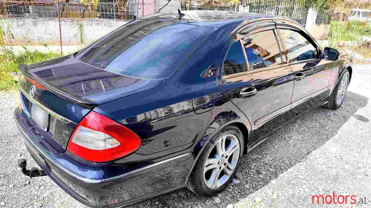 2007' Mercedes-Benz E 200 photo #2