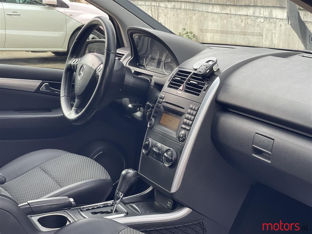 2009' Mercedes-Benz A 150 photo #6