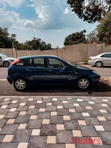 2004' Ford Focus photo #3