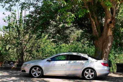 2009' Volkswagen Passat