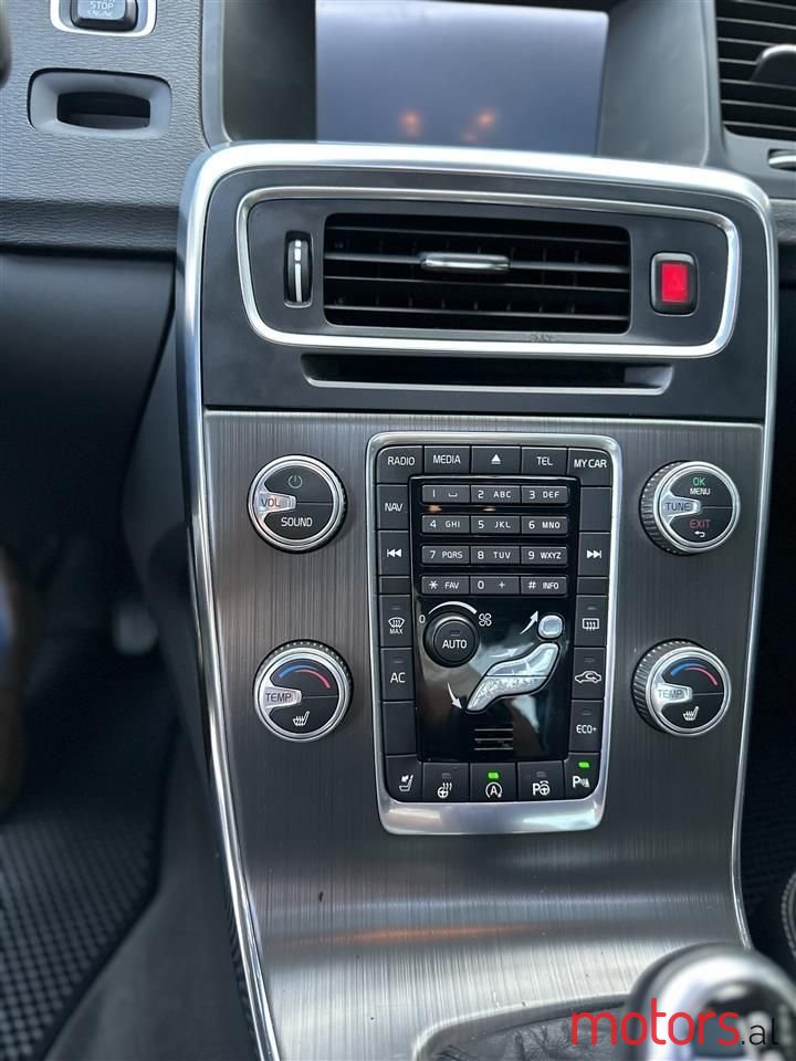 2015' Volvo S60 photo #3