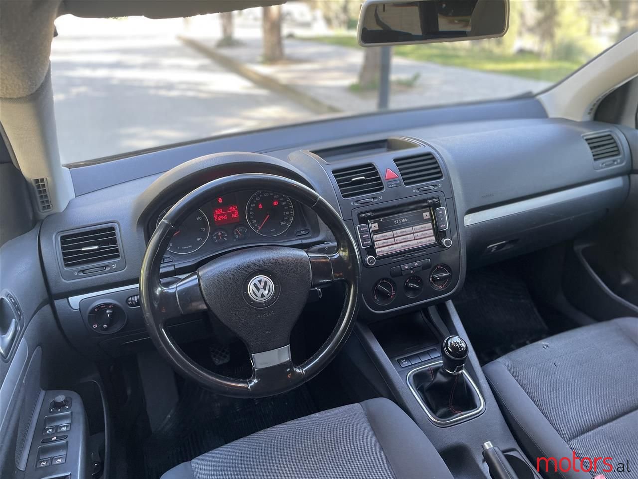 2007' Volkswagen Golf photo #2