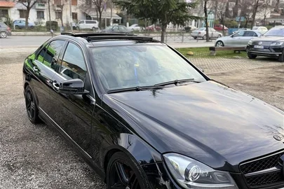 2012' Mercedes-Benz C 250