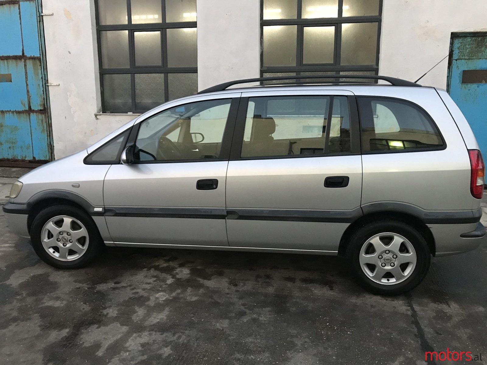 2001' Opel Zafira photo #3