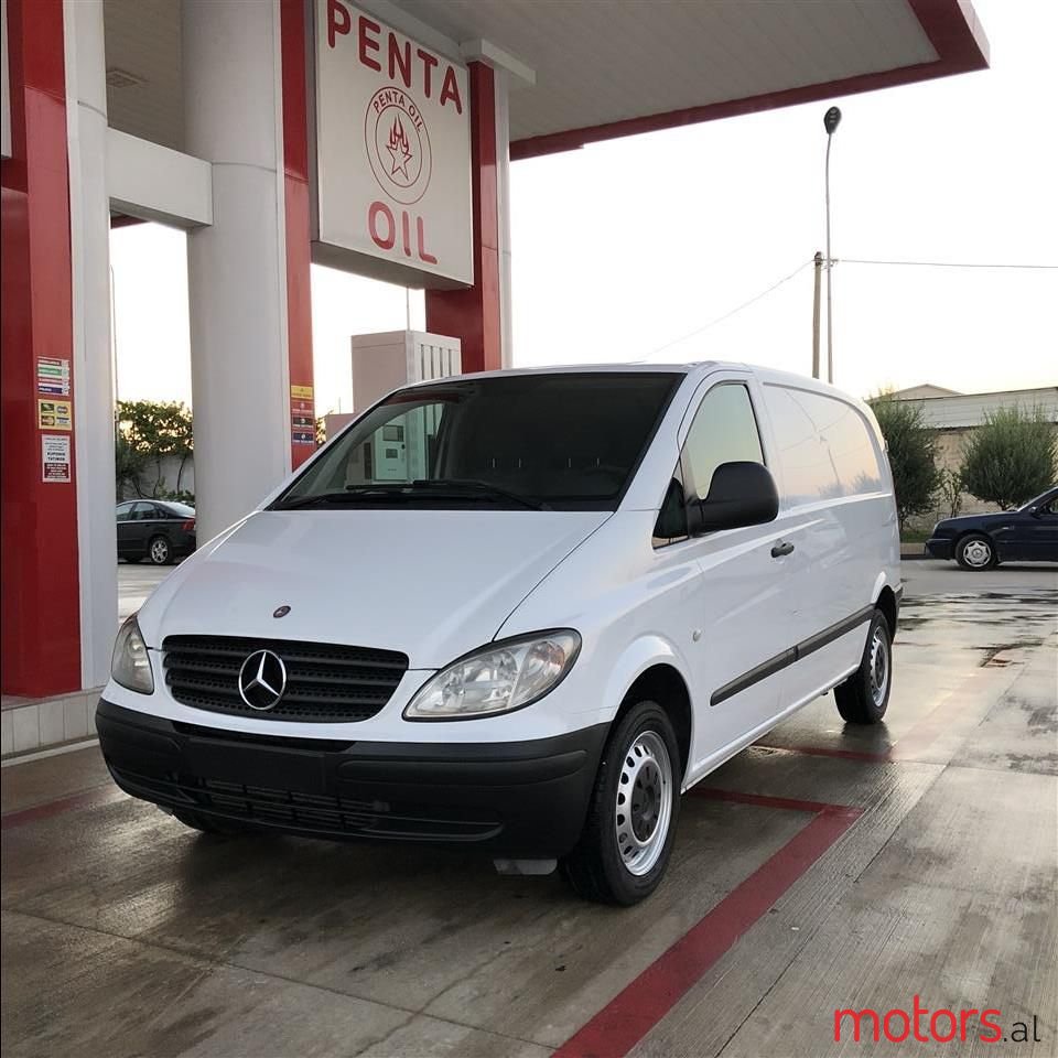 2008' Mercedes-Benz V 200 photo #4