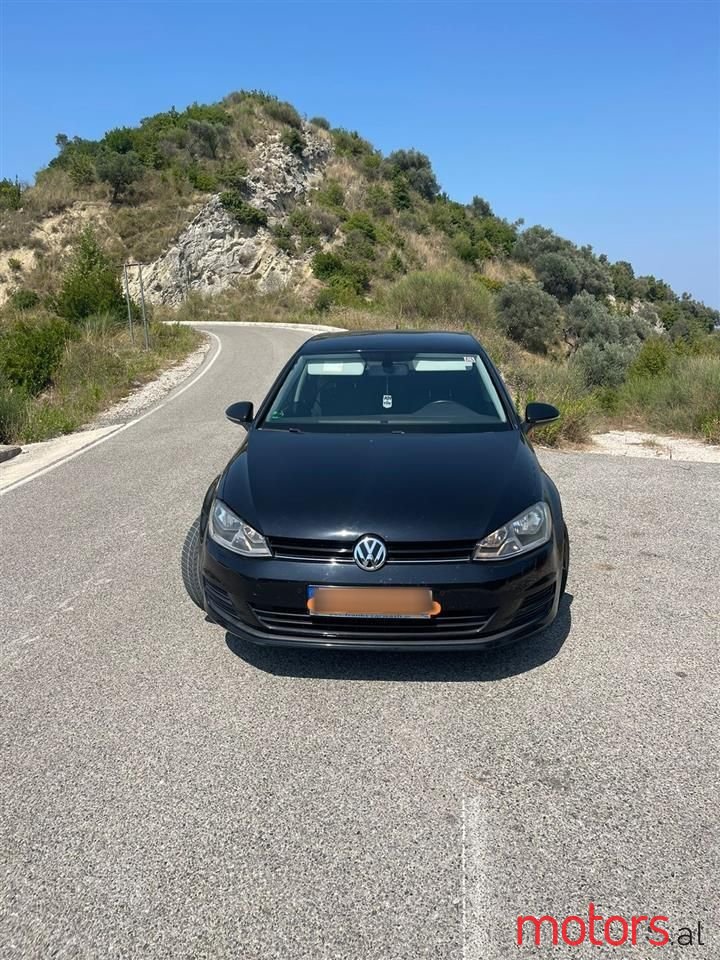 2014' Volkswagen Golf photo #2