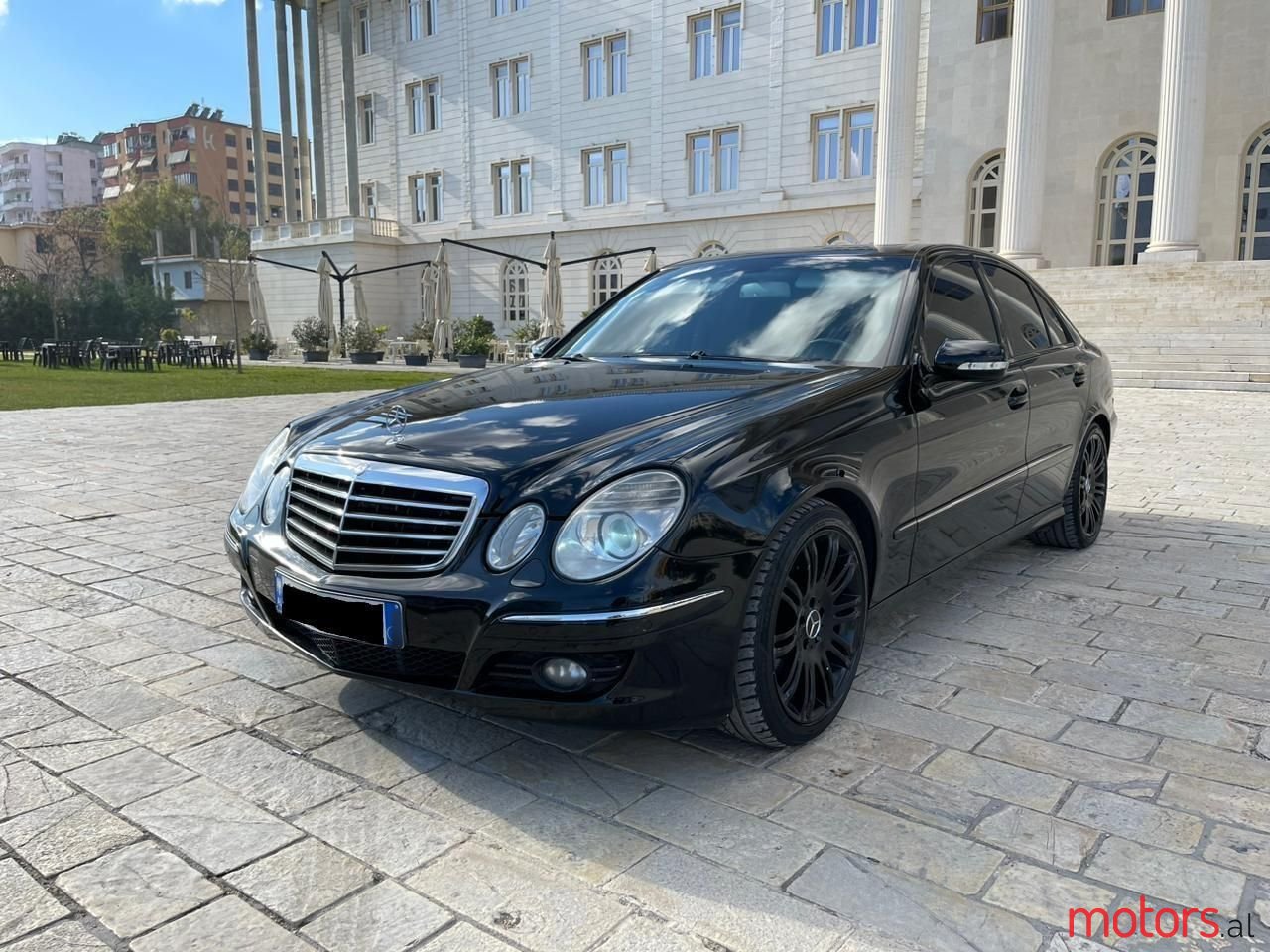 2008' Mercedes-Benz E 500 photo #4