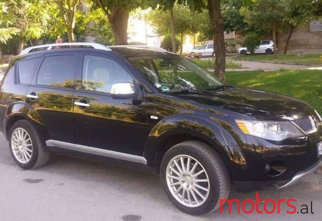 2008' Mitsubishi Outlander photo #1