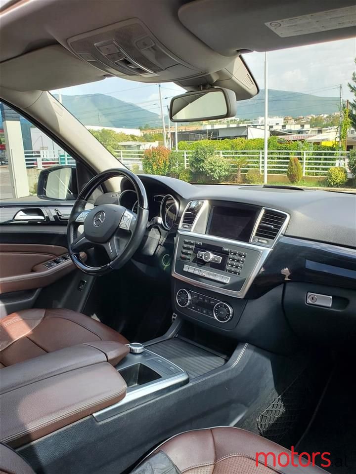 2012' Mercedes-Benz ML 350 photo #4