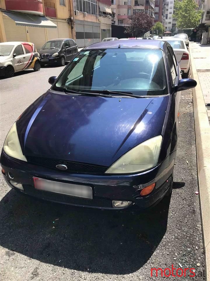 2001' Ford Focus photo #1
