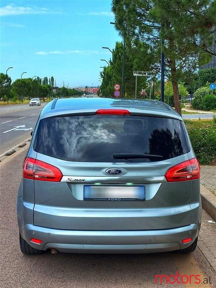 2013' Ford S-Max photo #6