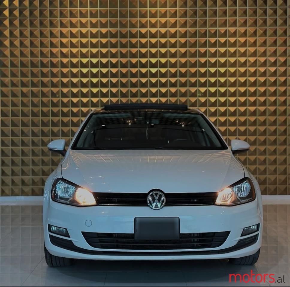 2016' Volkswagen Golf photo #1