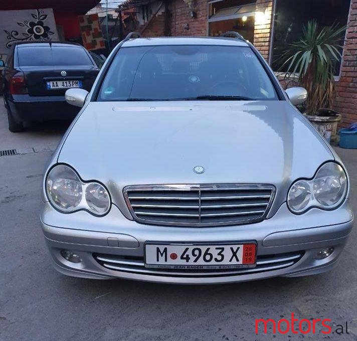 2005' Mercedes-Benz C 220 photo #1
