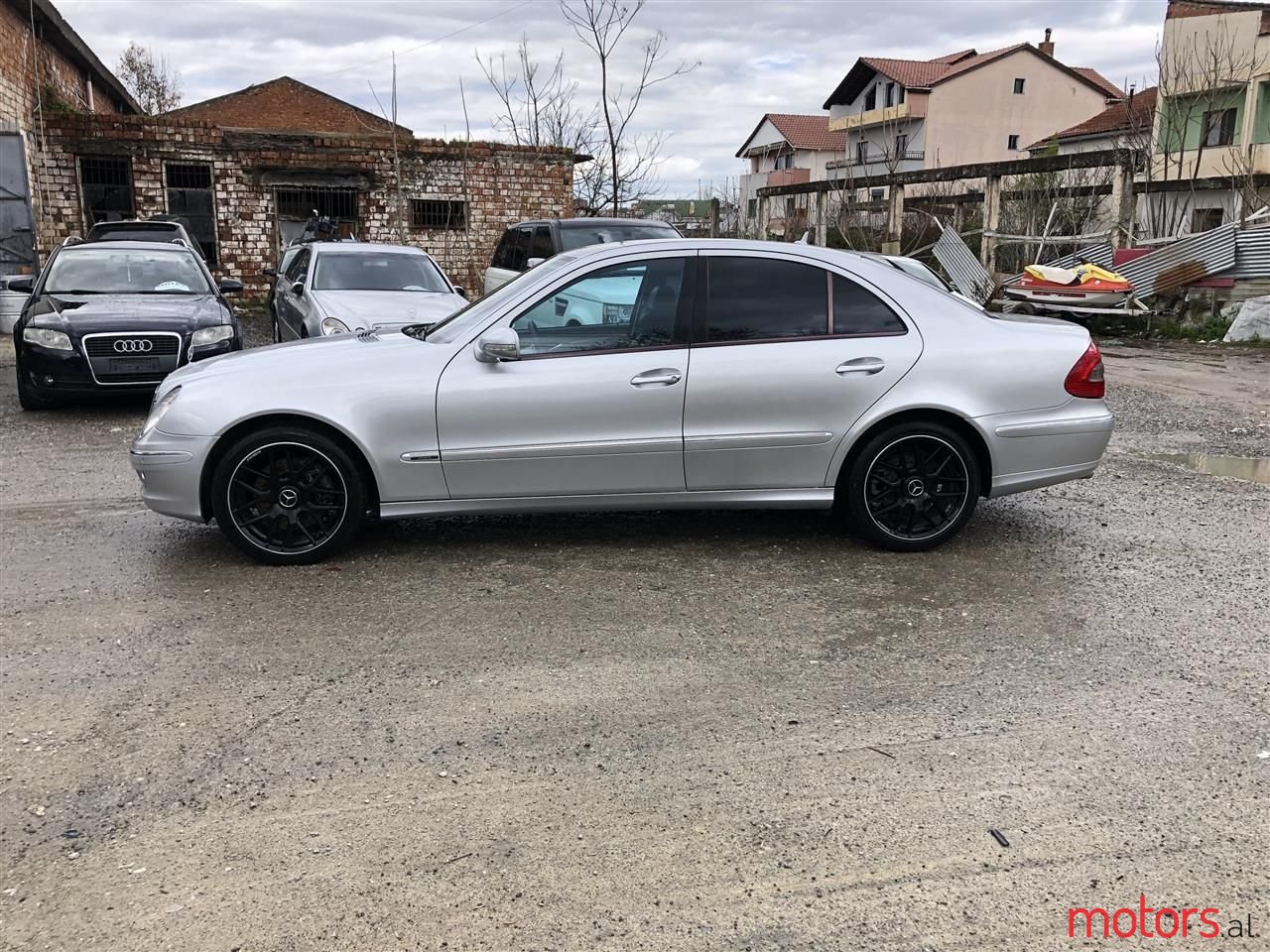 2008' Mercedes-Benz E 320 photo #2