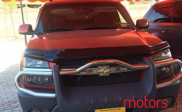 2002' Chevrolet Avalanche photo #1