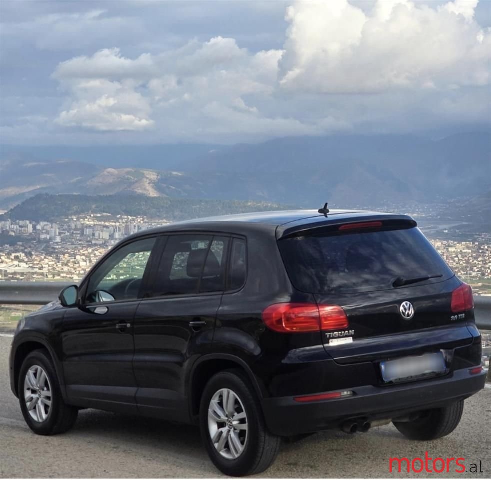 2013' Volkswagen Tiguan photo #2