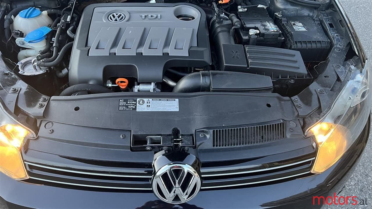 2010' Volkswagen Golf photo #6