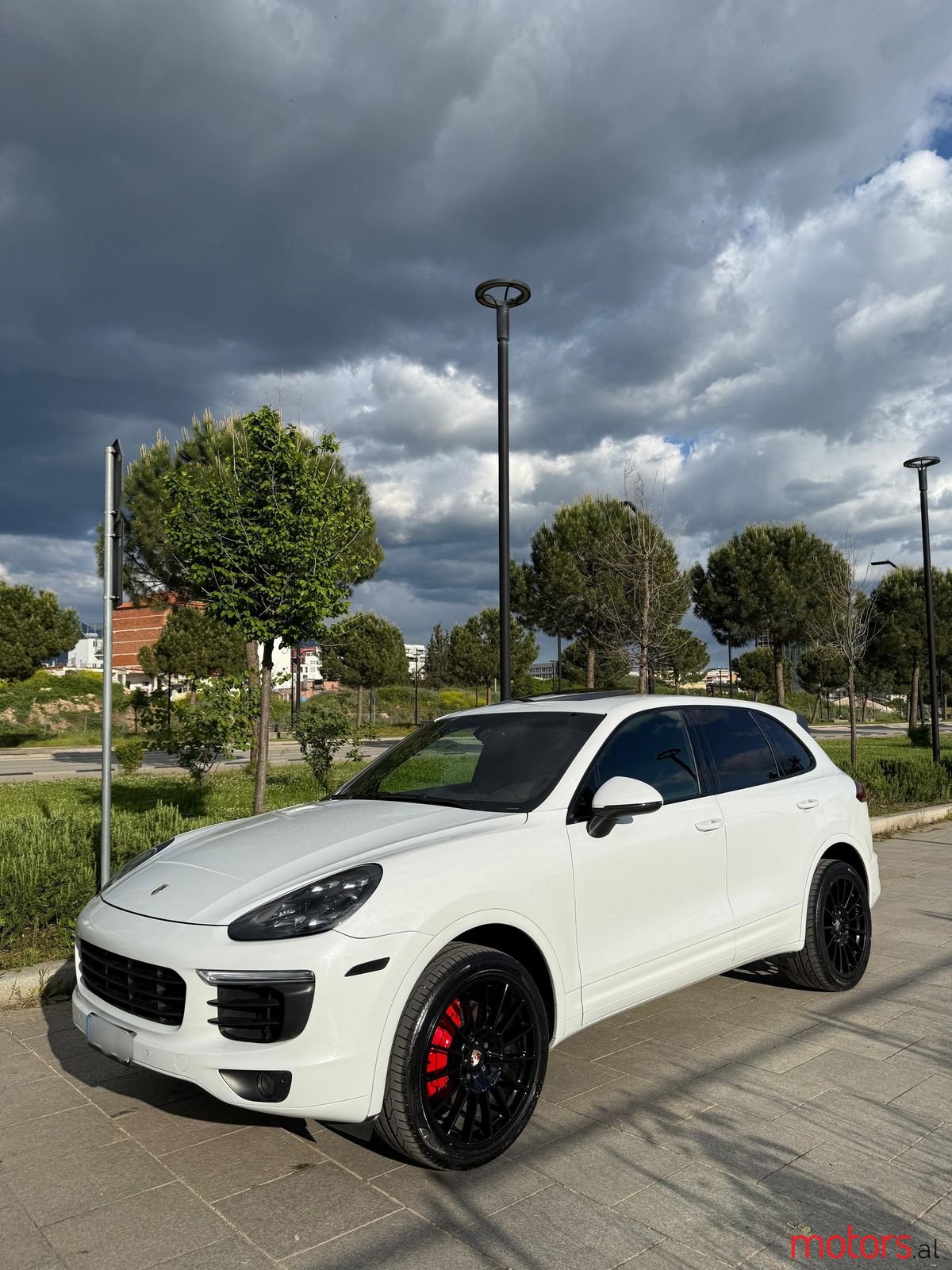 2016' Porsche Cayenne photo #1