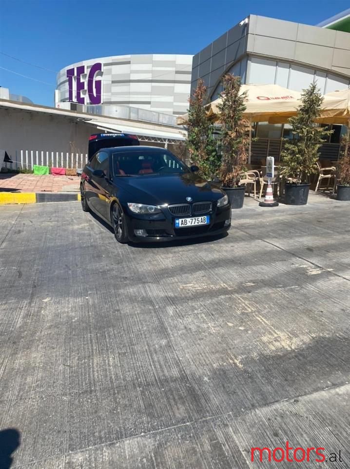 2008' BMW 320 photo #4